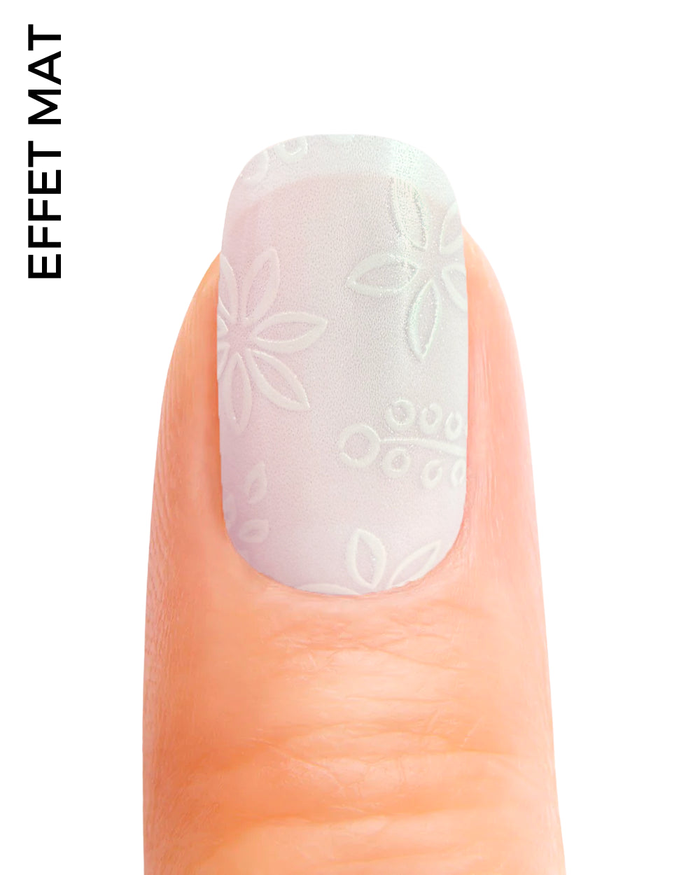 Stickers manucure gel blanc laiteux mat avec fleurs blanches sur ongles des mains