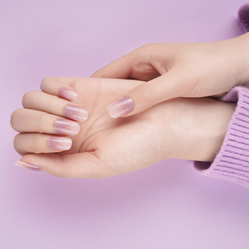 Stickers ongles gel effet babyboomer mauve pailleté avec dégradé transparent scintillant