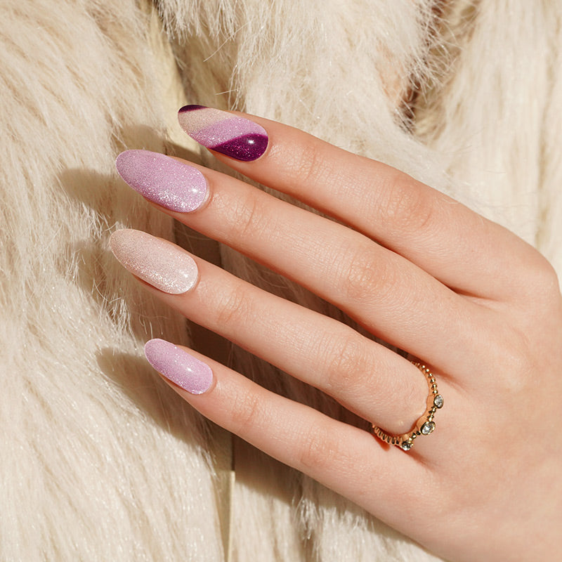 Stickers ongles en gel blanc et mauve pailleté, effet dégradé