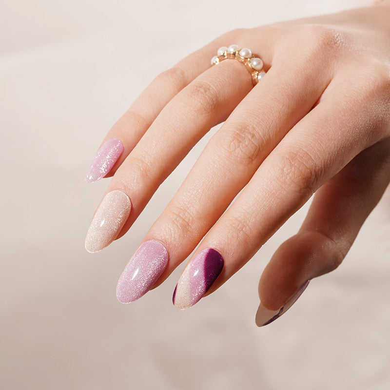 Stickers ongles en gel blanc et mauve pailleté, effet dégradé