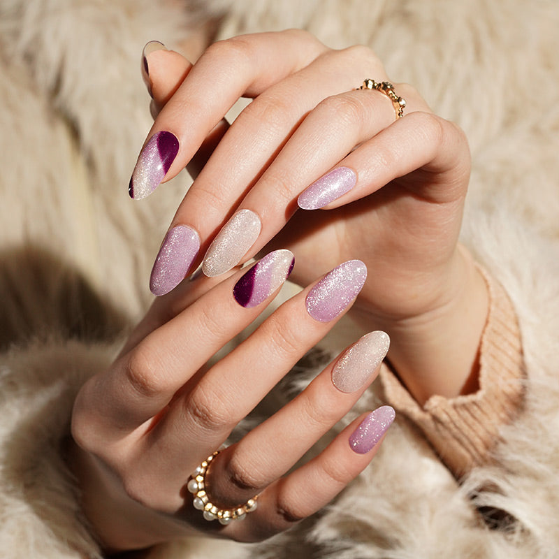 Stickers ongles en gel blanc et mauve pailleté, effet dégradé