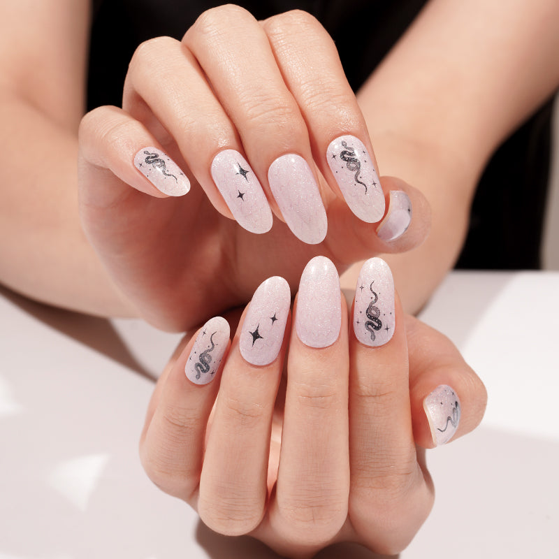 Stickers ongles en gel Serelys blanc laiteux avec motif serpent discret et effet pailleté
