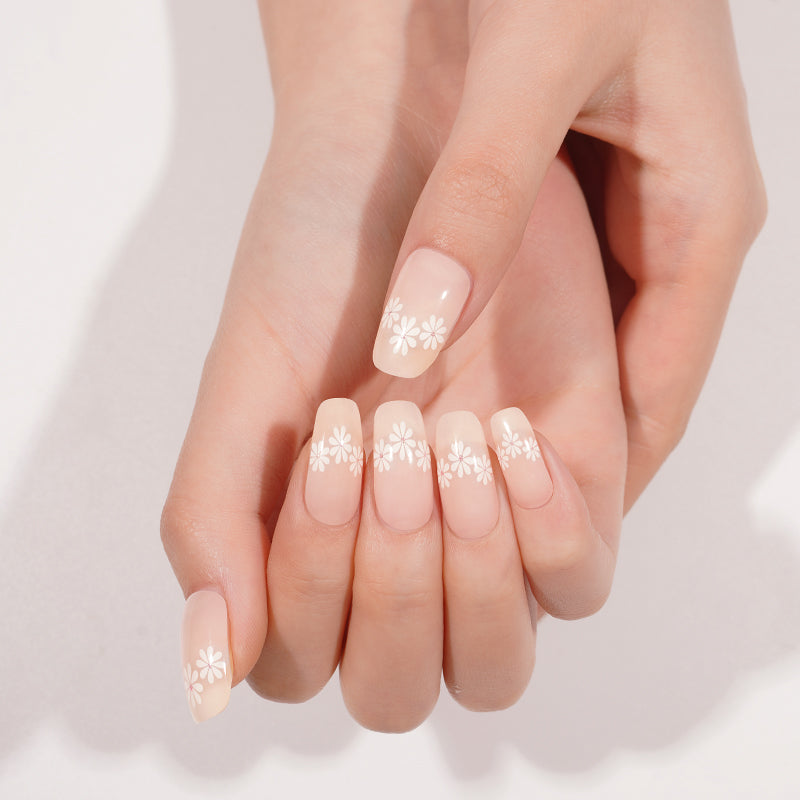 Stickers ongles en gel Aubelia Geeli House, laiteux transparent à fleurs légères