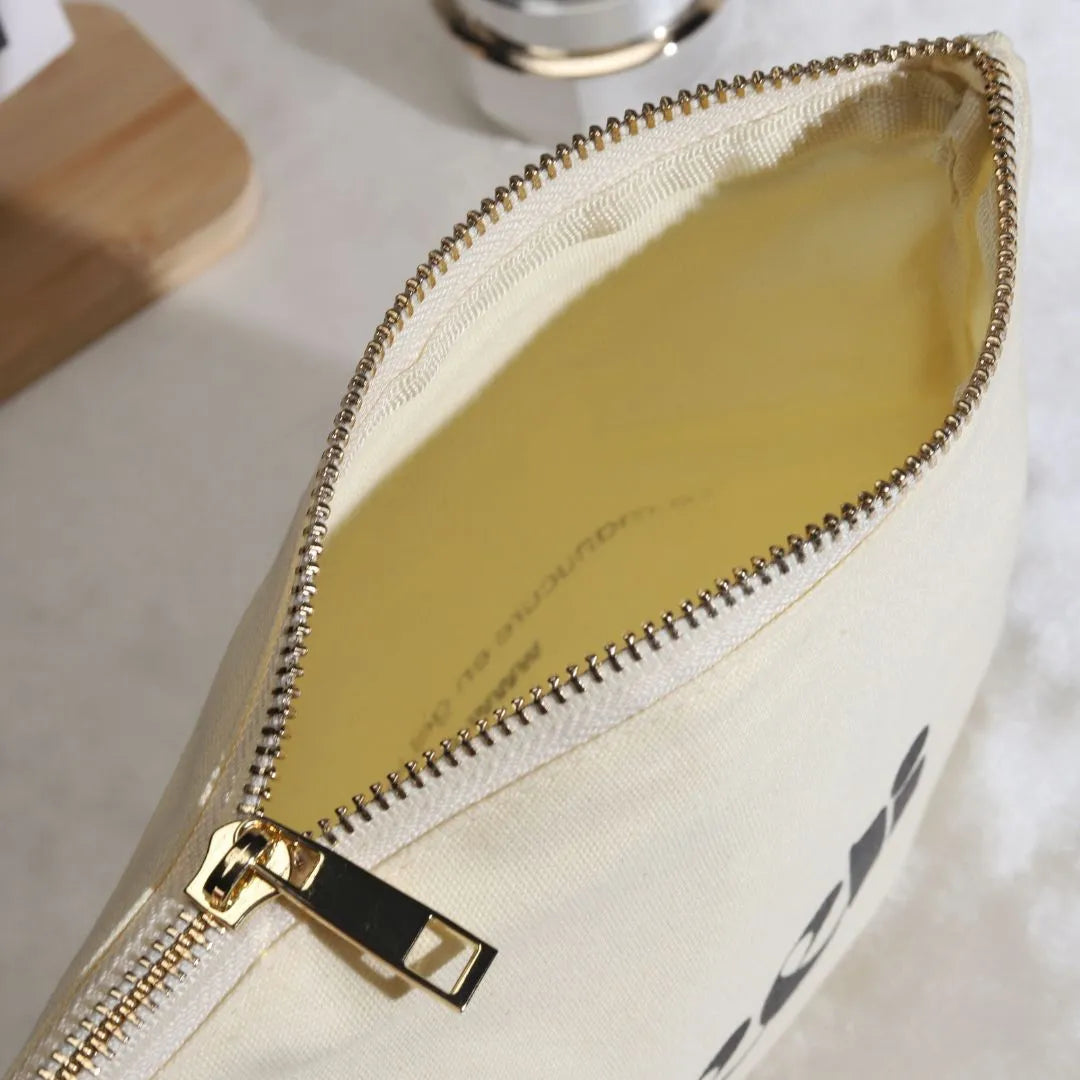 Geeli Trousse